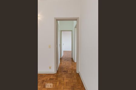 Corredor de apartamento para alugar com 3 quartos, 110m² em Centro, Campinas