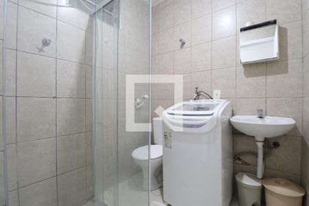 Banheiro de apartamento para alugar com 2 quartos, 33m² em Barra Funda, São Paulo