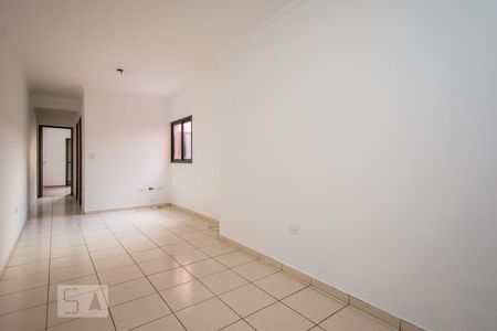 sala de casa de condomínio para alugar com 2 quartos, 67m² em Vila Pires, Santo André
