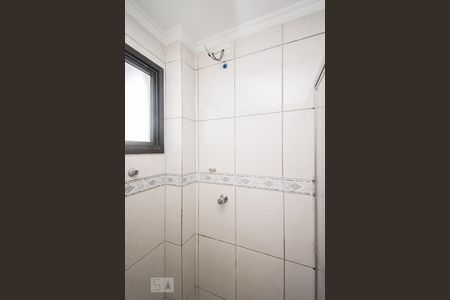 banheiro - suíte de casa de condomínio para alugar com 2 quartos, 67m² em Vila Pires, Santo André