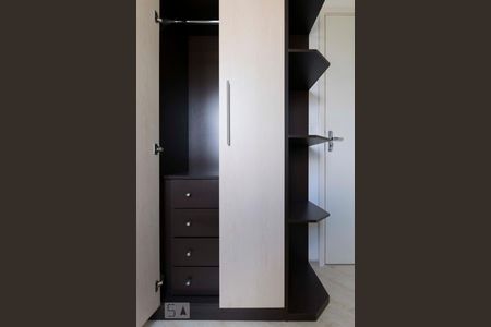 Apartamento à venda com 47m², 2 quartos e 1 vagaQuarto 1 (Armários)