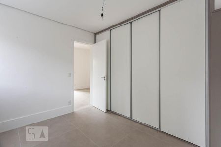 Suíte de apartamento à venda com 1 quarto, 50m² em Jardim Europa, São Paulo