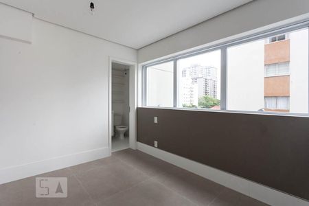 Suíte de apartamento à venda com 1 quarto, 50m² em Jardim Europa, São Paulo