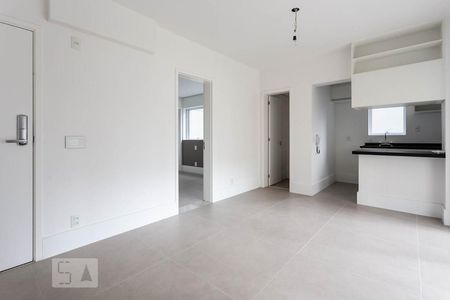 Sala de apartamento à venda com 1 quarto, 50m² em Jardim Europa, São Paulo