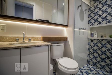 Banheiro suíte de apartamento à venda com 2 quartos, 88m² em Pinheiros, São Paulo