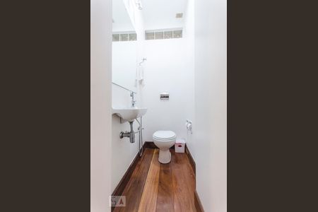 Lavabo de apartamento à venda com 2 quartos, 130m² em Lagoa, Rio de Janeiro