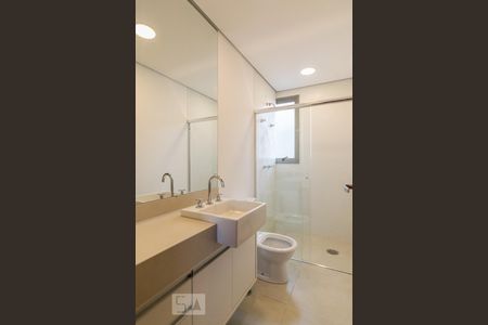 Banheiro Social de apartamento para alugar com 3 quartos, 140m² em Campestre, Santo André