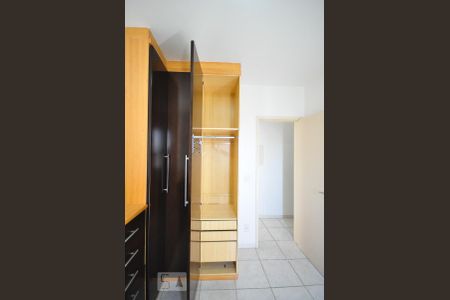 Apartamento para alugar com 70m², 3 quartos e 2 vagasArmário do quarto 1