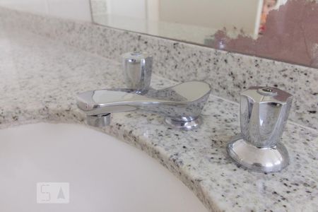 Apartamento à venda com 165m², 3 quartos e 4 vagasBanheiro Quarto 1