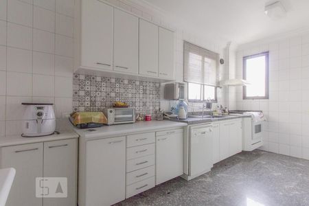 Apartamento à venda com 165m², 3 quartos e 4 vagasCozinha