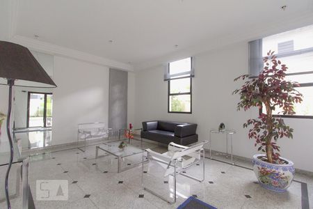 Apartamento à venda com 165m², 3 quartos e 4 vagasHall social