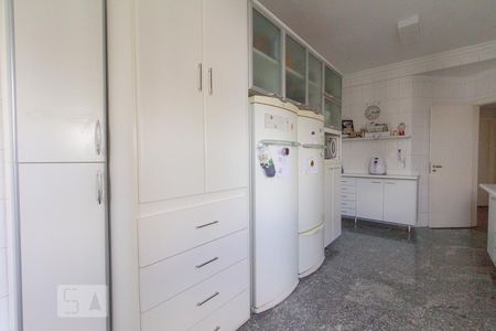 Apartamento à venda com 165m², 3 quartos e 4 vagasCozinha