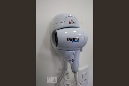 Studio à venda com 34m², 1 quarto e sem vagaBanheiro detalhe