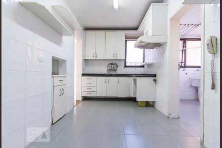 Apartamento à venda com 147m², 3 quartos e 2 vagasCozinha 