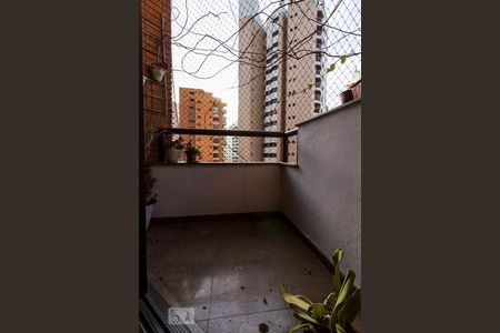 Apartamento à venda com 147m², 3 quartos e 2 vagasVaranda 