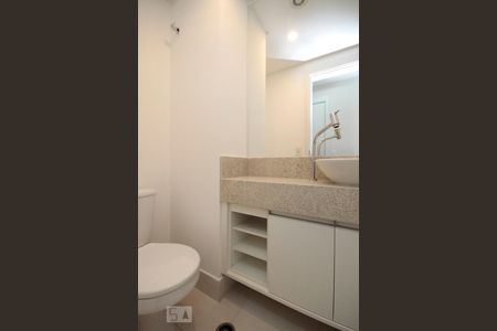 Lavabo de apartamento para alugar com 1 quarto, 47m² em Centro, São Paulo