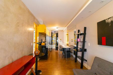Sala de apartamento para alugar com 2 quartos, 67m² em Cerqueira César, São Paulo