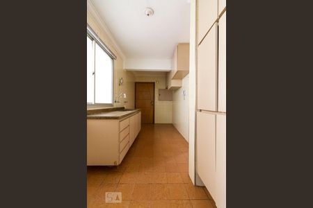 Apartamento à venda com 75m², 2 quartos e 1 vagaCozinha 