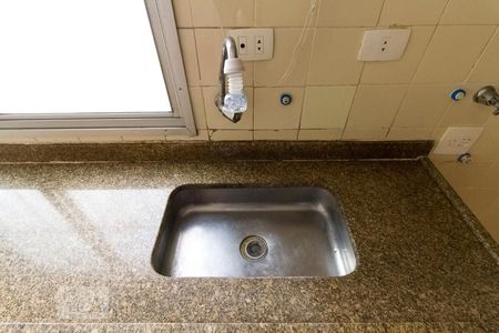 Apartamento à venda com 75m², 2 quartos e 1 vagaPia da cozinha 