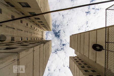 Apartamento à venda com 75m², 2 quartos e 1 vagaFachada area externa (reformando) 