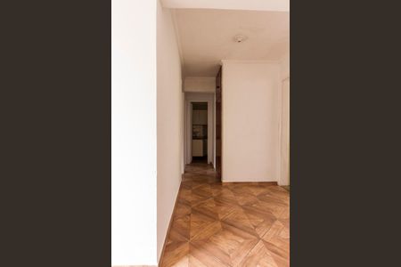Corredor de acesso aos quartos e banheiro  de apartamento à venda com 2 quartos, 75m² em Vila Prudente, São Paulo
