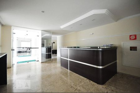 Apartamento para alugar com 73m², 3 quartos e 2 vagasHall social