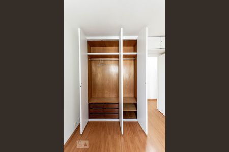 Apartamento à venda com 80m², 2 quartos e 1 vaga Apartamento à venda com 80m², 2 quartos e 1 vagaQuarto 1