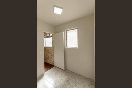 Apartamento à venda com 80m², 2 quartos e 1 vaga Apartamento à venda com 80m², 2 quartos e 1 vagaQuarto de Serviço