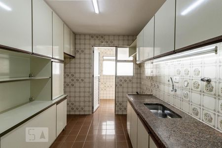 Apartamento à venda com 80m², 2 quartos e 1 vaga Apartamento à venda com 80m², 2 quartos e 1 vagaCozinha