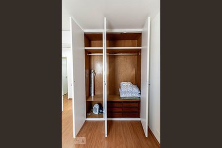 Apartamento à venda com 80m², 2 quartos e 1 vaga Apartamento à venda com 80m², 2 quartos e 1 vagaQuarto 2