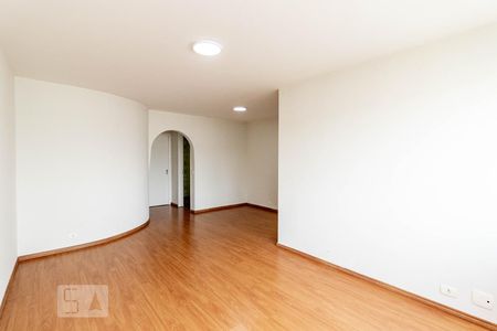 Apartamento à venda com 80m², 2 quartos e 1 vaga Apartamento à venda com 80m², 2 quartos e 1 vagaSala