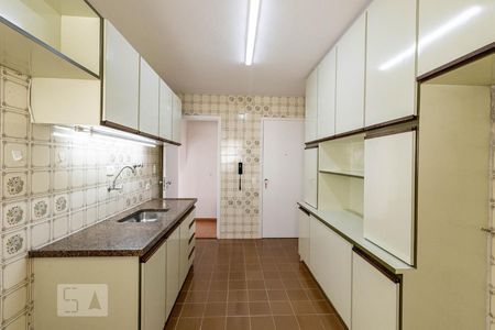 Apartamento à venda com 80m², 2 quartos e 1 vaga Apartamento à venda com 80m², 2 quartos e 1 vagaCozinha