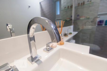 Apartamento à venda com 87m², 2 quartos e 2 vagasBANHEIRO 1