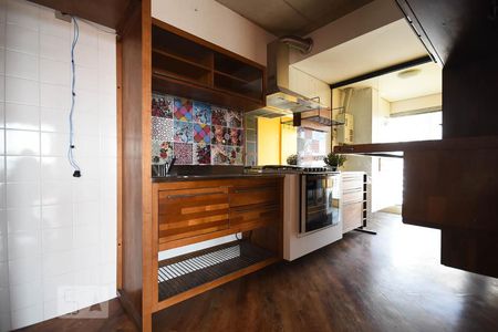 Apartamento à venda com 70m², 2 quartos e 2 vagas Apartamento à venda com 70m², 2 quartos e 2 vagasCozinha