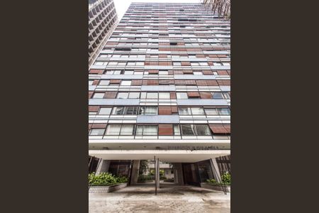 Studio para alugar com 60m², 1 quarto e sem vaga Studio para alugar com 60m², 1 quarto e sem vagaFachada