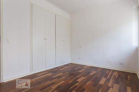 Apartamento para alugar com 217m², 3 quartos e 1 vagaQuarto 02