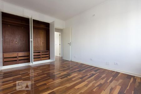 Apartamento para alugar com 217m², 3 quartos e 1 vagaQuarto 03