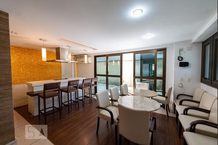 Apartamento à venda com 317m², 4 quartos e 3 vagas Apartamento à venda com 317m², 4 quartos e 3 vagasÁrea Comum - Espaço Gourmet