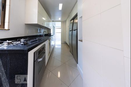 Apartamento à venda com 317m², 4 quartos e 3 vagas Apartamento à venda com 317m², 4 quartos e 3 vagasCozinha