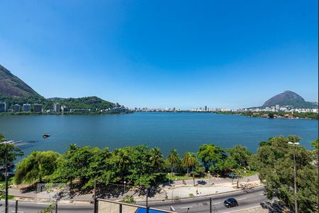 Apartamento à venda com 317m², 4 quartos e 3 vagas Apartamento à venda com 317m², 4 quartos e 3 vagasVista da cobertura