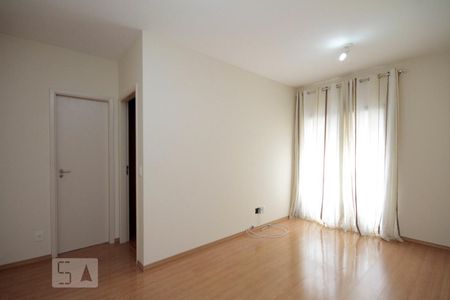 Sala de apartamento para alugar com 1 quarto, 40m² em Higienópolis, São Paulo