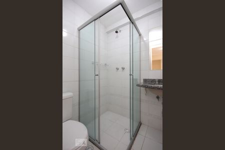 Banheiro de apartamento para alugar com 1 quarto, 40m² em Higienópolis, São Paulo