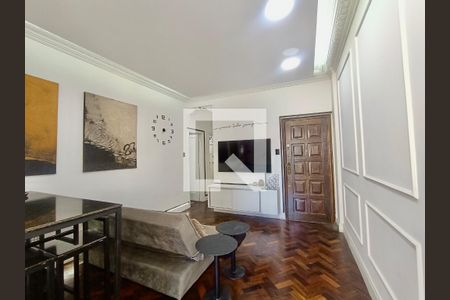 Apartamento à venda com 93m², 2 quartos e sem vaga Apartamento à venda com 93m², 2 quartos e sem vagaSala