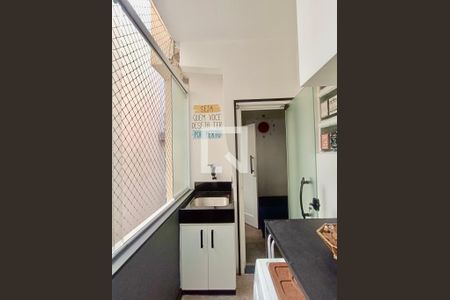 Apartamento à venda com 93m², 2 quartos e sem vaga Apartamento à venda com 93m², 2 quartos e sem vagaÁrea serviço