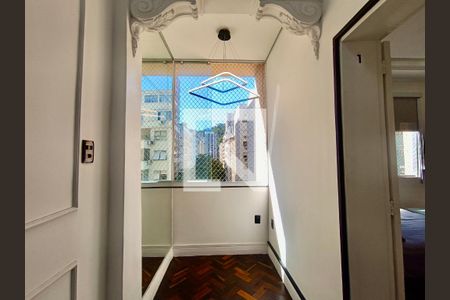 Apartamento à venda com 93m², 2 quartos e sem vaga Apartamento à venda com 93m², 2 quartos e sem vagaSala