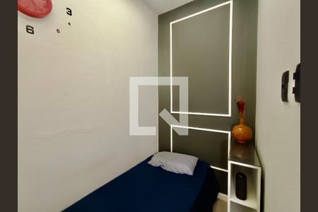 Apartamento à venda com 93m², 2 quartos e sem vaga Apartamento à venda com 93m², 2 quartos e sem vagaQuarto serviço