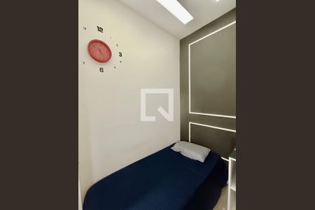 Apartamento à venda com 93m², 2 quartos e sem vaga Apartamento à venda com 93m², 2 quartos e sem vagaQuarto serviço