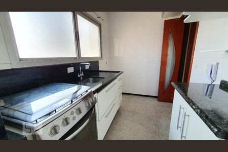 Cozinha de apartamento à venda com 2 quartos, 82m² em Alto da Lapa, São Paulo