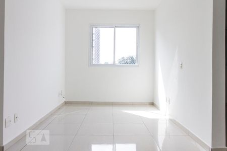 Sala vista da porta de entrada  de apartamento à venda com 2 quartos, 45m² em Quinta da Paineira, São Paulo