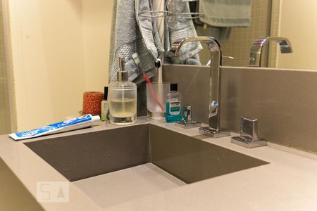 Banheiro de apartamento para alugar com 1 quarto, 45m² em Brooklin Paulista, São Paulo